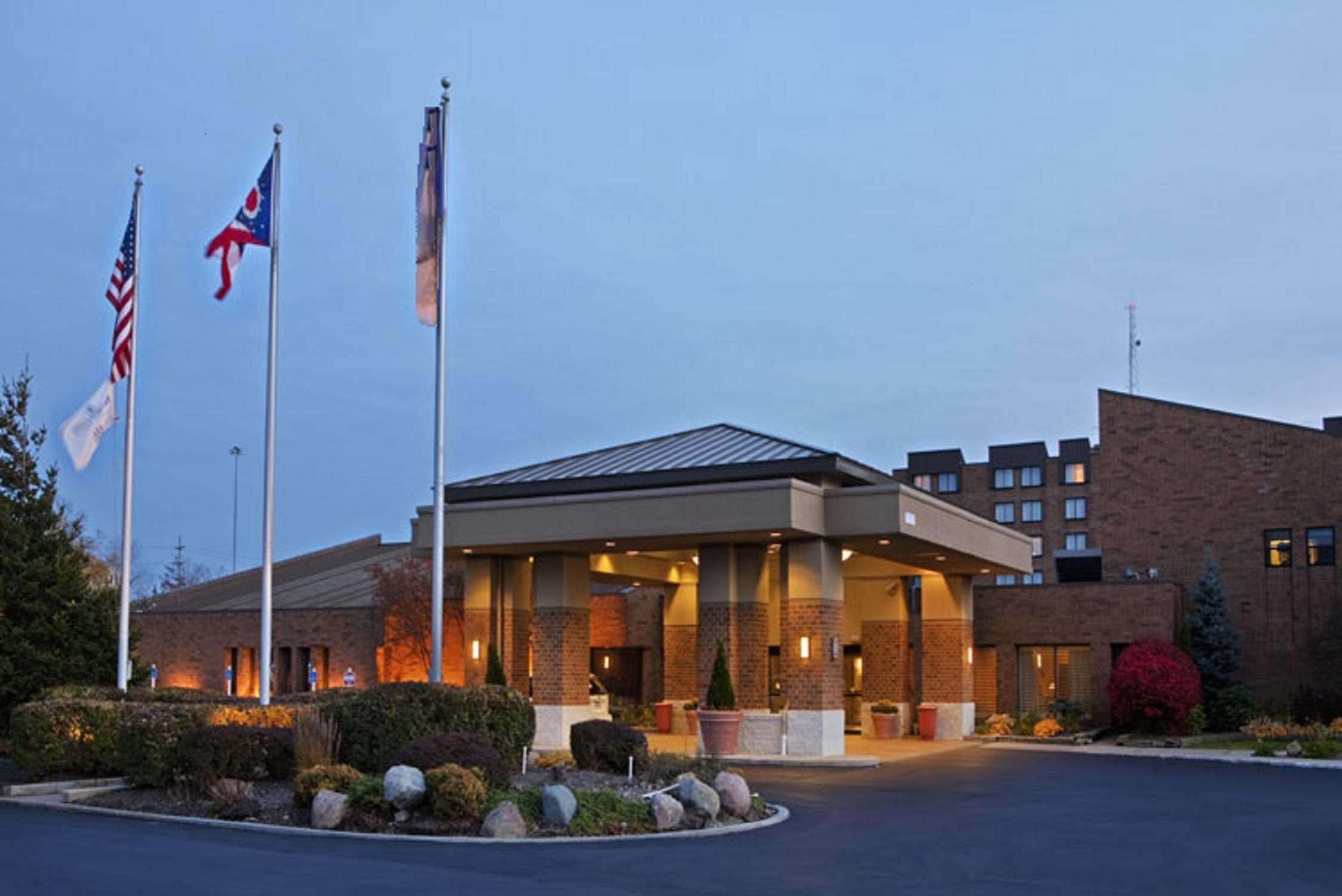 Doubletree By Hilton Cleveland East Beachwood Hotel Exterior photo